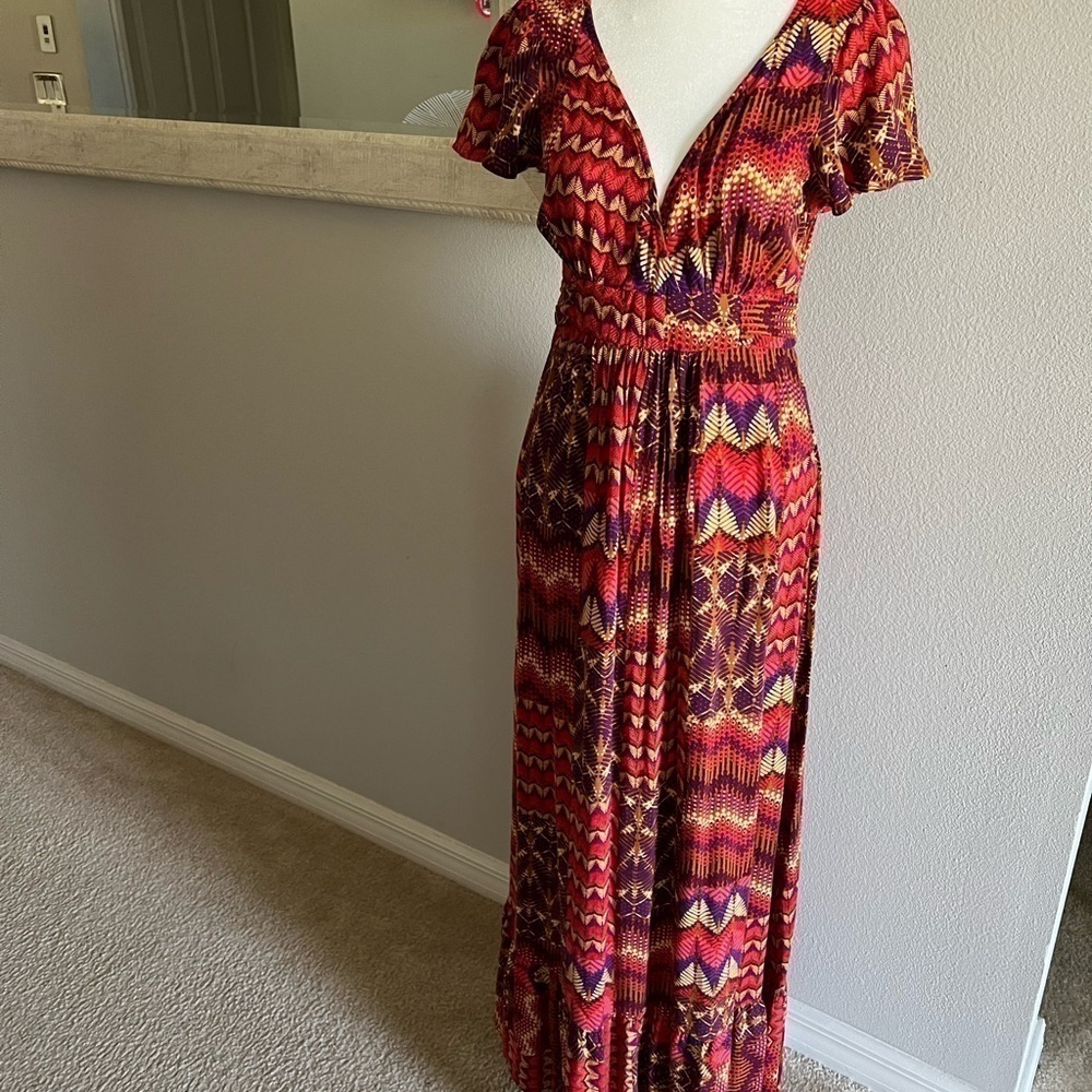 Forever 21: Women Junior Floral Maxi Dress with back sash. Size M - Picture 2 of 8